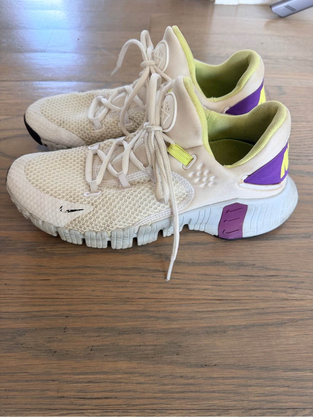 Nike Metcon Women’s Sneaker in Cream with Purple & Lime Accents